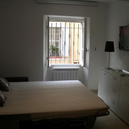 Appartement 3 Studios Centre Ville Saint Tropez Avec Parking Buitenkant foto