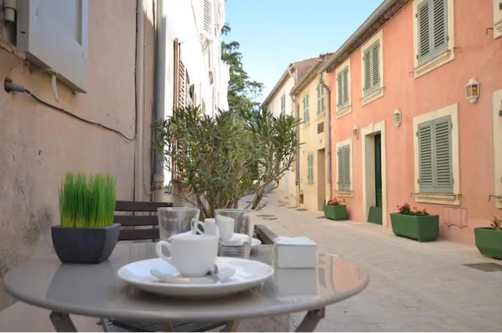 Appartement 3 Studios Centre Ville Saint Tropez Avec Parking Buitenkant foto